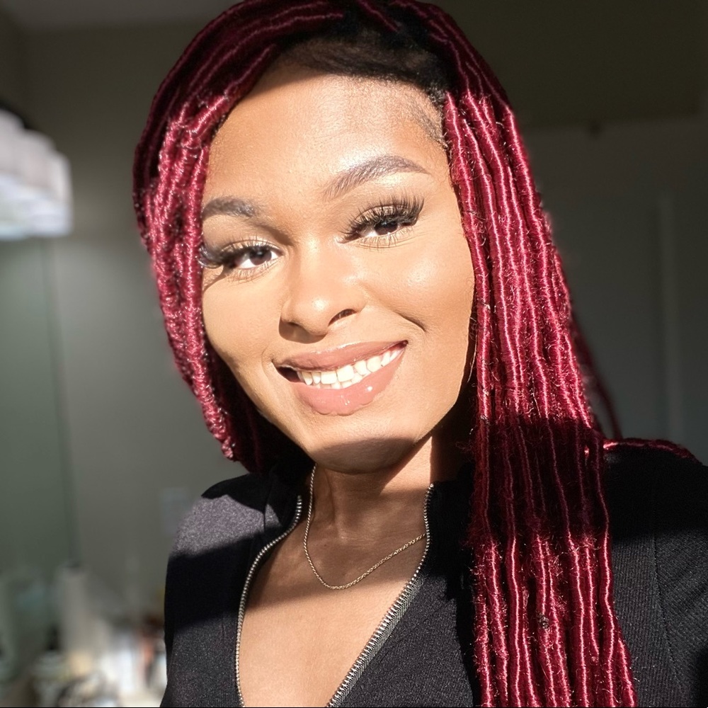 Meet your Posher, Doniesha